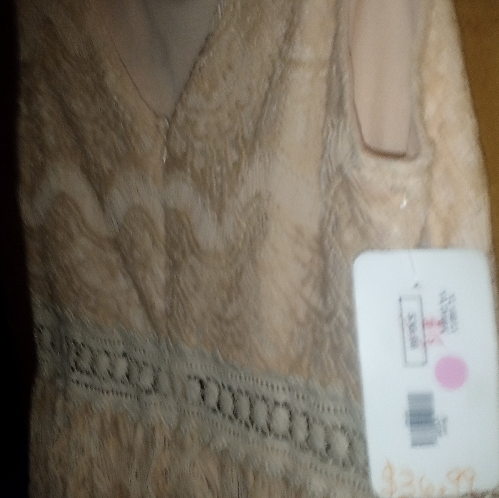 Dress - Picture 2 of 4